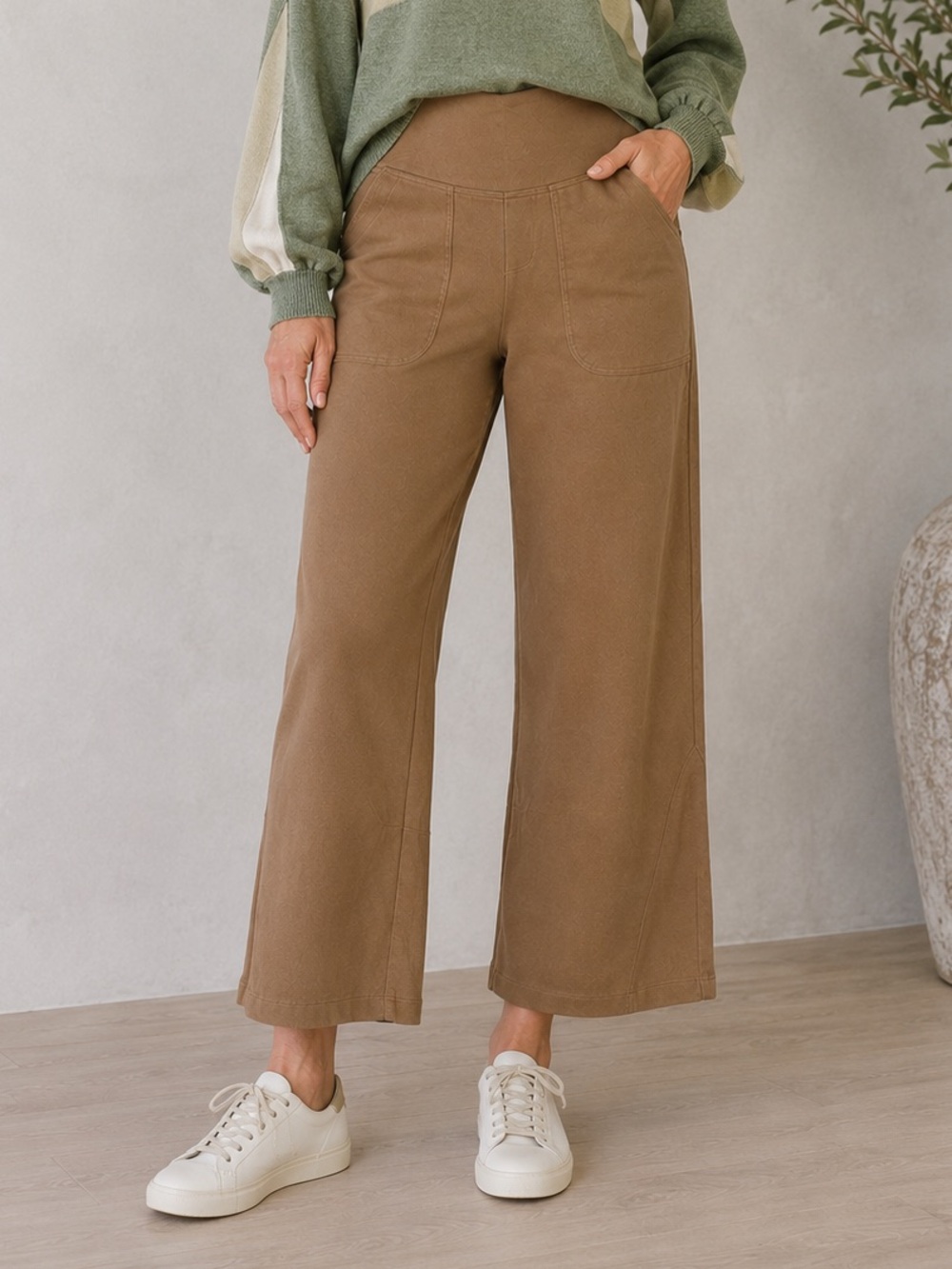 NWT Women With Control Women's Tan Pants Stretch Fabric Wide Leg 2 XS P Ladies